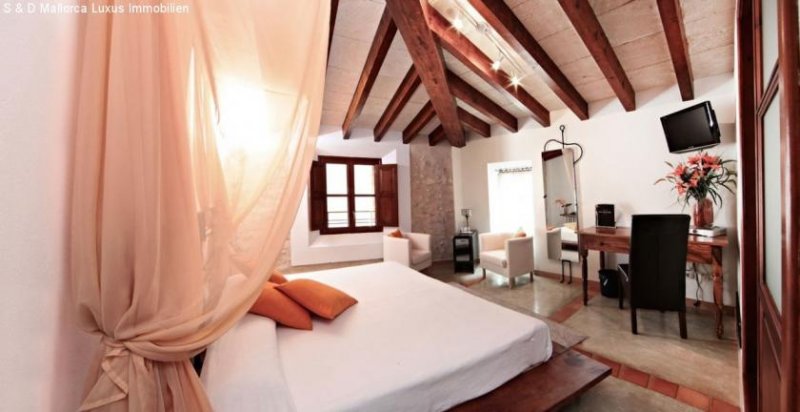 Palma de Mallorca Schönes Hotel mit Restaurant in der Inselmitte Mallorcas zu verkaufen Gewerbe kaufen
