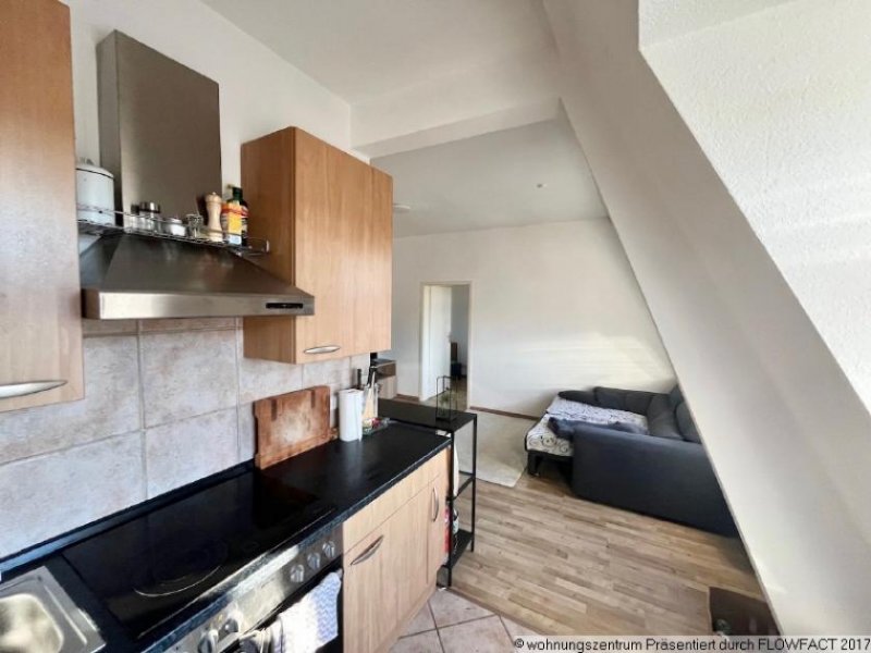 Dresden Kleine hübsche 3-Zimmer-Wohnung mit Wannenbad in angenehmer Lage! Wohnung kaufen
