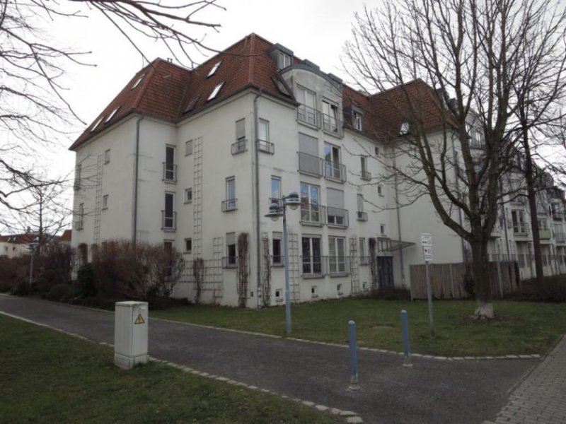 Dresden Attraktives Wohnungspaket in Dresden – Zwei vermietete 1-Raum-Eigentumswohnungen als solide Kapitalanlage Wohnung kaufen