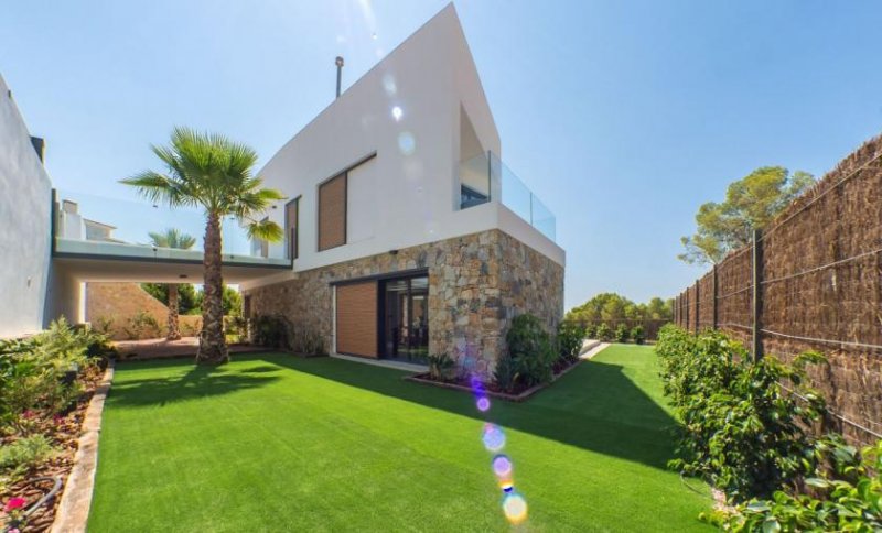Nähe Torrevieja Schöne freistehende Villen nähe Alicante Haus kaufen