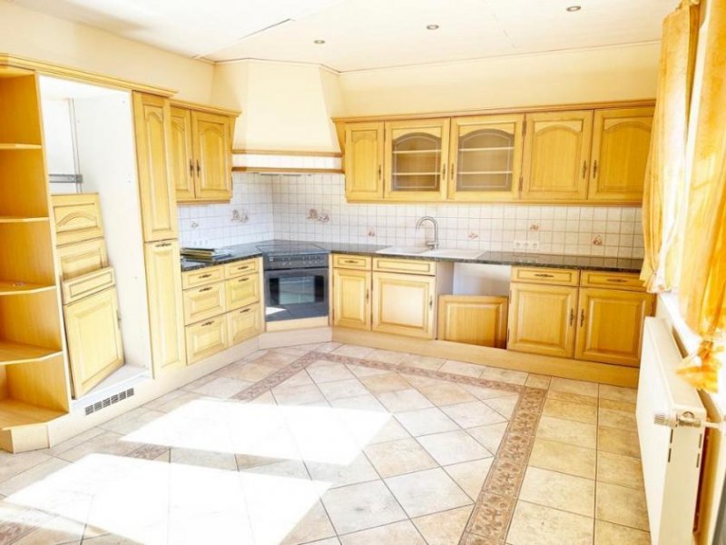 Bauda ***RAUM, FREIHEIT UND RUHE: EINZIGARTIGES REIHENENDHAUS MIT GARTEN, NEBENGEBÄUDE UND GROSSEN MÖGLICHKEITEN*** Haus kaufen