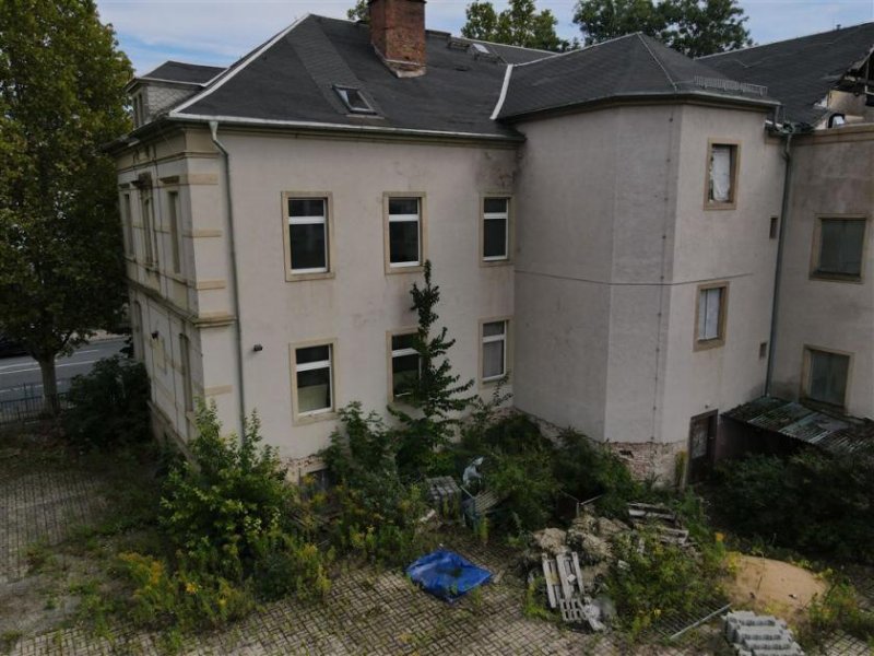 Pirna Fertig projektiertes Einzeldenkmal mit perfekten 16 ETWs in Bestlage an der Elbe! Haus kaufen