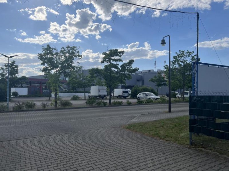 Cottbus Waschstrasse in bester Lage in Cottbus mit grossen Platz für Autohandel usw. Gewerbe kaufen