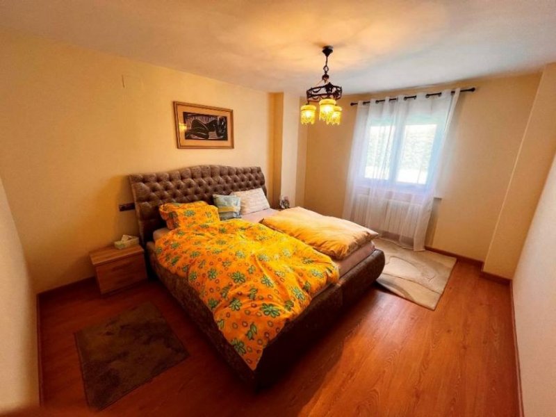 Jijona Villa mit 6 Schlafzimmern, 5 Bädern und Privatpool nur 5 Minuten vom Stadtzentrum Haus kaufen