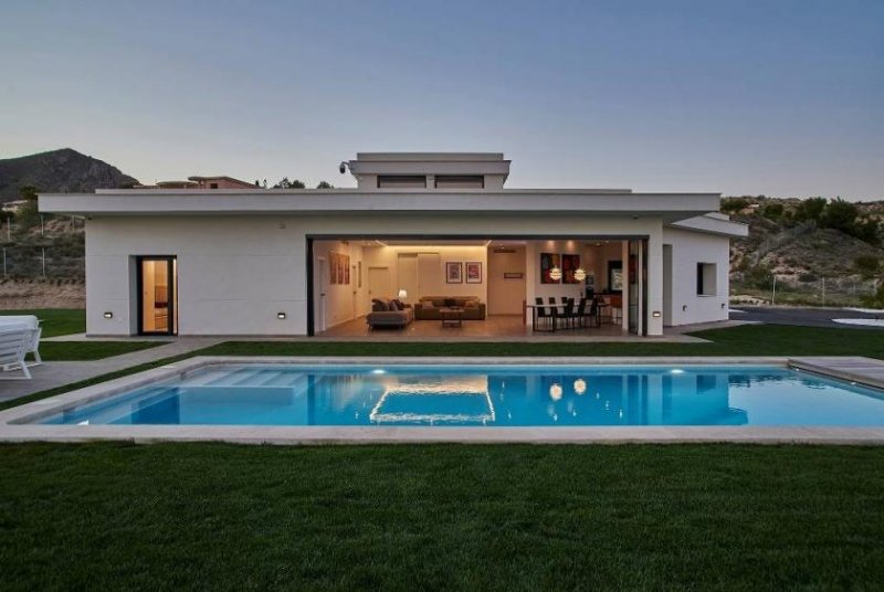 Muchamiel Moderne Luxusvilla mit 4 Schlafzimmern, 4 Bädern, Privatpool und atemberaubendem Ausblick Haus kaufen