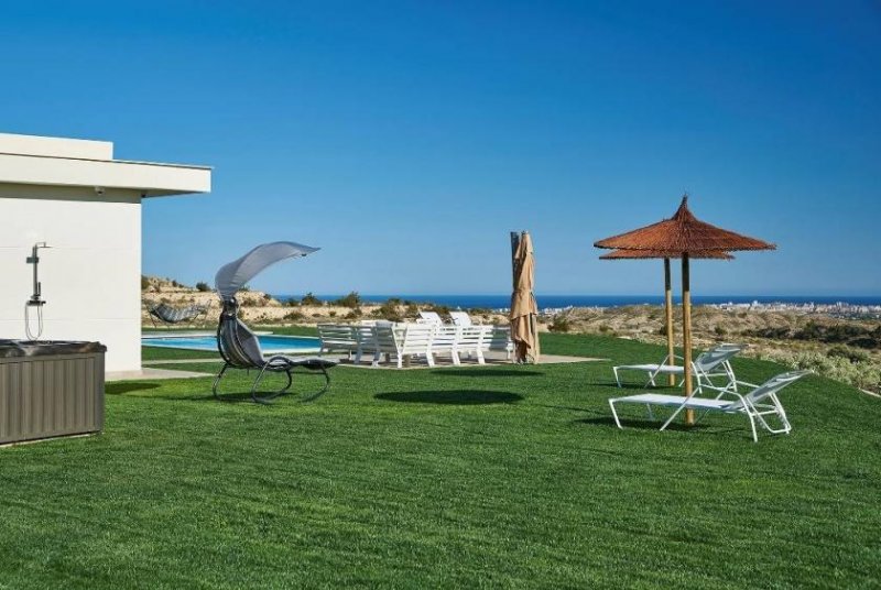 Muchamiel Moderne Luxusvilla mit 4 Schlafzimmern, 4 Bädern, Privatpool und atemberaubendem Ausblick Haus kaufen