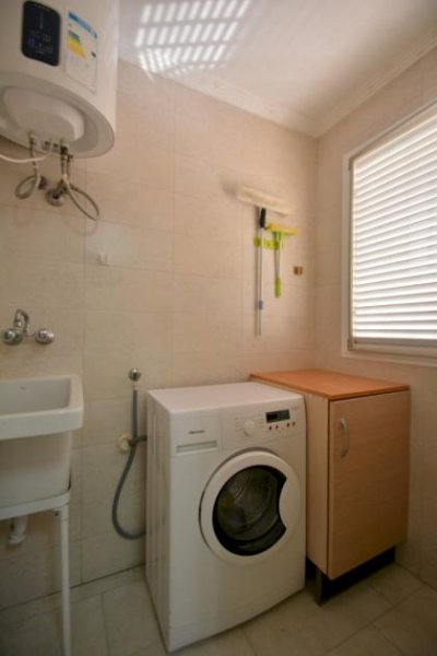 Guardamar del Segura Appartement mit 2 Schlafzimmern, 1 Bad, Kfz-Stellplatz und Gemeinschaftspool Wohnung kaufen