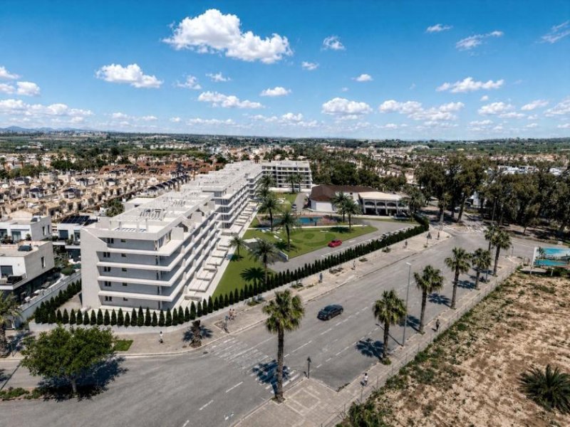 Guardamar del Segura Appartements mit 3 Schlafzimmern und 2 Bädern in abgeschlossener Anlage mit Gemeinschaftspool und Spa Wohnung kaufen