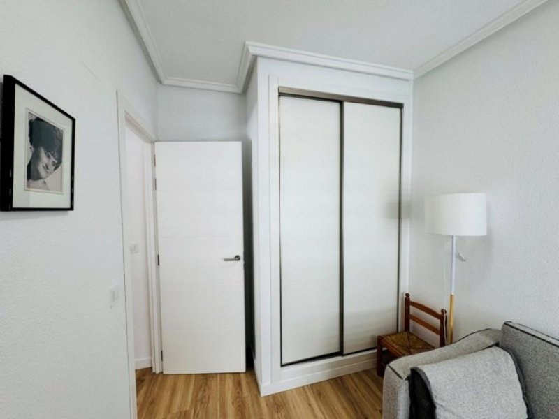 Guardamar del Segura Renovierte Wohnung mit 2 Schlafzimmern, 1 Bad und Tiefgaragenstellplatz nur 600 m vom Strand Wohnung kaufen