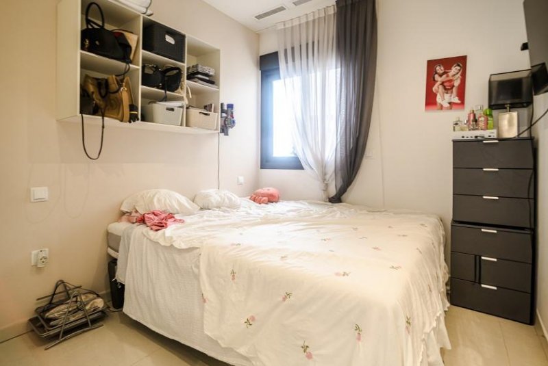 Guardamar del Segura Wunderschönes Appartement mit 2 Schlafzimmern, 2 Bädern und Tiefgaragenstellplatz in exklusiver Anlage mit Gemeinschaftspools