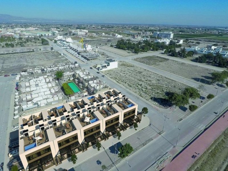 Dolores Moderne Stadthäuser mit Gemeinschaftspool und Dachterrasse Haus kaufen