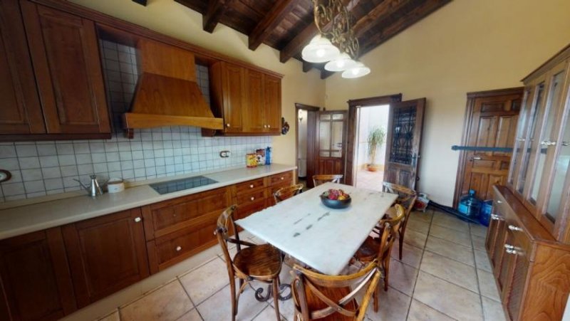 Catral Großes Anwesen mit 6 Schlafzimmern und parkähnlichem Grundstück Haus kaufen