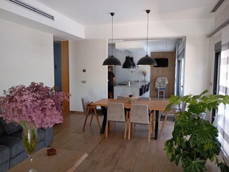Döbern Exklusive Villa mit 3 Schlafzimmern, 2 Bädern, Garage und Privatpool Haus kaufen