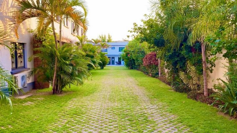 Cordillera Neues Leben anfangen *** Allround-Service inklusive! 4-Zimmer-Reihenhaus mit Pool und Carport Haus kaufen