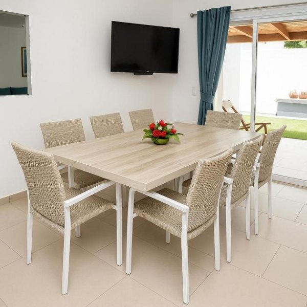 Cordillera Neuwertiges, schickes 4-Zimmer-Maisonette-Apartment mit Pool und Carport - gute Lage Wohnung kaufen