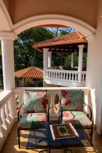 San Bernardino Luxusvilla S Bernardino Heli-Landeplatz Pool & High-Security Haus kaufen