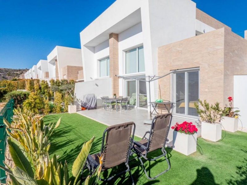 Algorfa Beeindruckende moderne Villa mit 3 Schlafzimmern, 2 Bädern, Dachterrasse und Gemeinschaftspool im La Finca Golf und Spa Resort