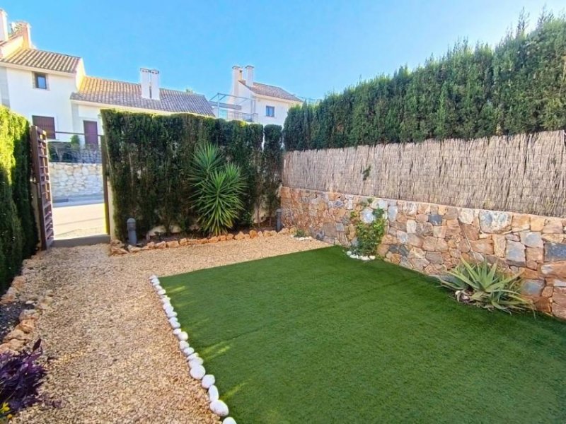 Algorfa Erdgeschoss-Wohnung mit 2 Schlafzimmern, 2 Bädern, Kfz-Stellplatz und Gemeinschaftspool im La Finca Golf Resort Wohnung kaufen