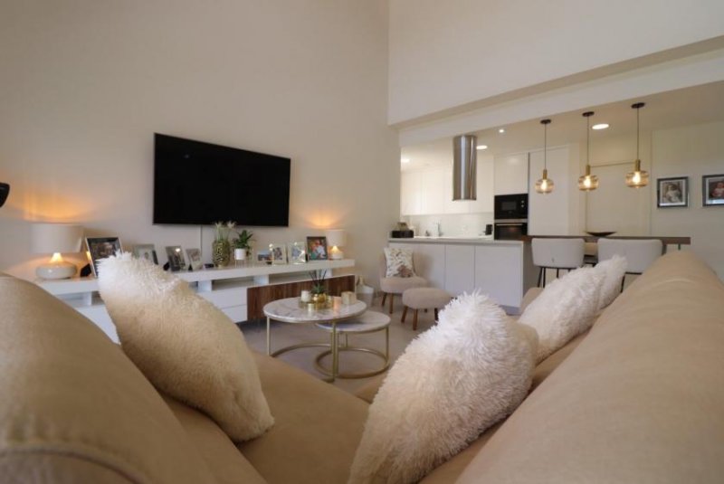 Algorfa Exklusive Villa mit 3 Schlafzimmern, 2 Bädern und Gemeinschaftspool im La Finca Golf Resort Haus kaufen