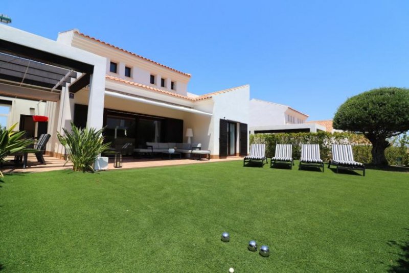 Algorfa Exklusive Villa mit 3 Schlafzimmern, 2 Bädern und Gemeinschaftspool im La Finca Golf Resort Haus kaufen