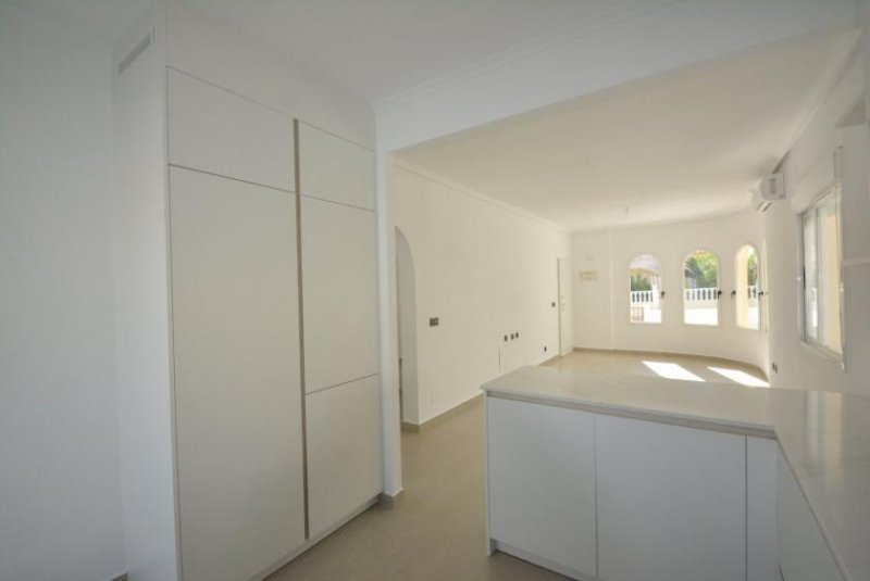 Algorfa Komplett renovierte Villa mit 2 Schlafzimmern, 1 Bad und Gemeinschaftspool in Lo Crispin Haus kaufen
