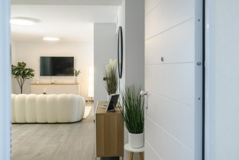 Algorfa Luxus-Erdgeschosswohnung mit 3 Schlafzimmern, 2 Bädern, Tiefgaragenstellplatz und Gemeinschaftspool im La Finca Golf Resort