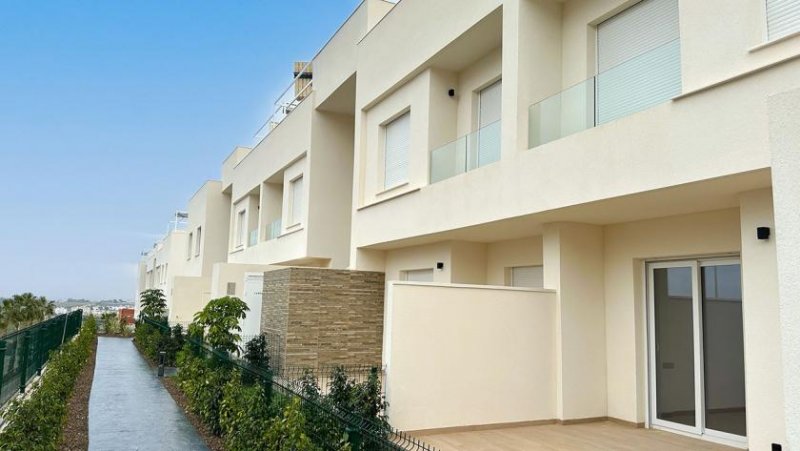 Algorfa Obergeschoss-Wohnungen mit 2 Schlafzimmern, 2 Bädern, Dachterrasse, Klimaanlage und Gemeinschaftspool in der wunderschönen La