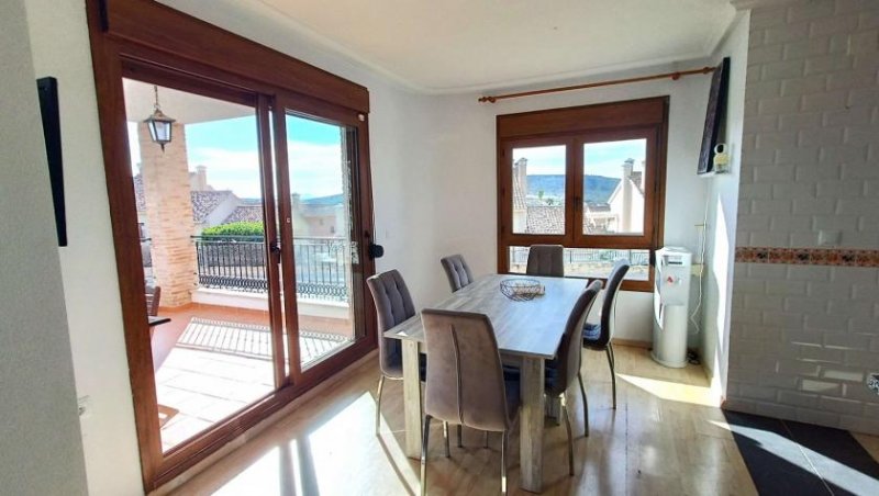 Algorfa Villa mit 3 Schlafzimmern, 2 Bädern, Kfz-Stellplatz und Gemeinschaftspool im La Finca Golf Resort Haus kaufen