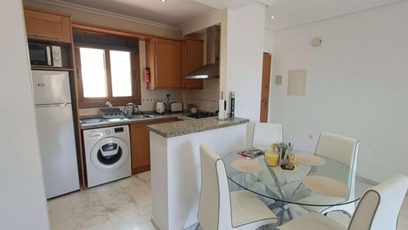Algorfa Wunderschöne Obergeschosswohnung mit 2 Schlafzimmern, 2 Bädern und eigener Dachterrasse mit fantastischem Blick über den