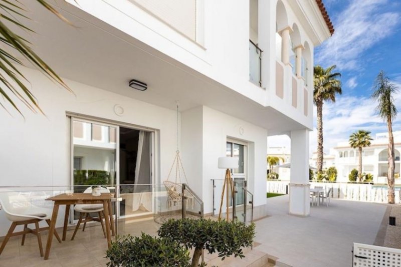 Ciudad Quesada Erdgeschoss-Wohnung mit 2 Schlafzimmern, 2 Bädern, großer Terrasse und Gemeinschaftspool Wohnung kaufen