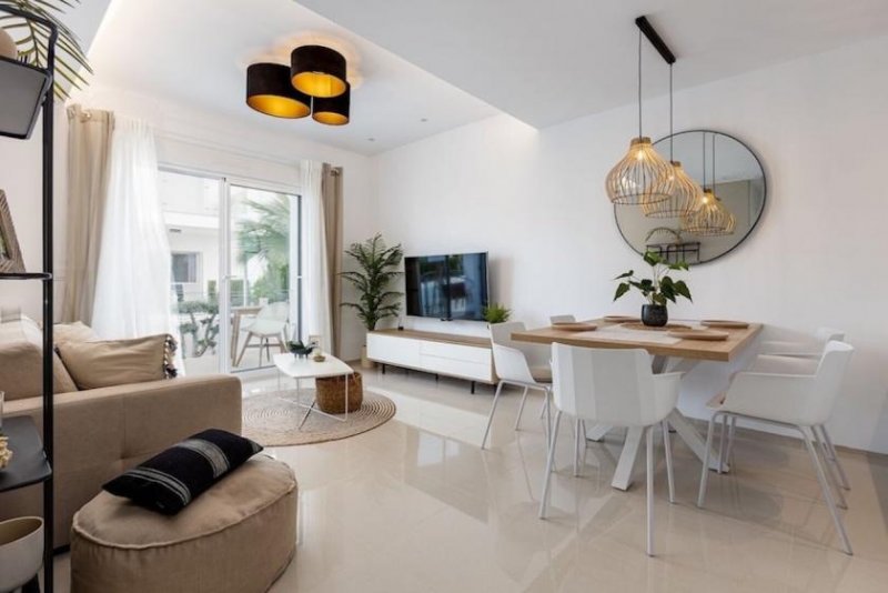 Ciudad Quesada Erdgeschoss-Wohnung mit 2 Schlafzimmern, 2 Bädern, großer Terrasse und Gemeinschaftspool Wohnung kaufen