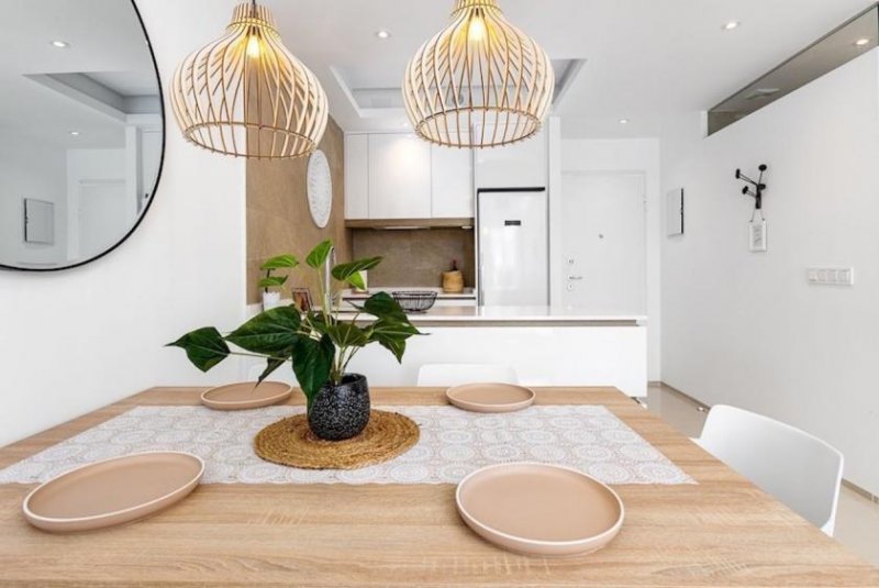 Ciudad Quesada Erdgeschoss-Wohnung mit 2 Schlafzimmern, 2 Bädern, großer Terrasse und Gemeinschaftspool Wohnung kaufen
