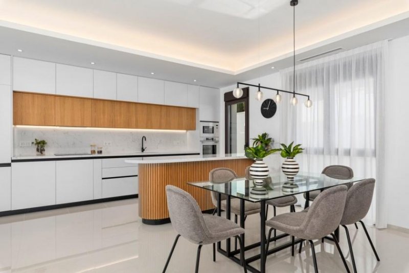 Quesada Sehr schöne Villa mit Pool möbeliert Haus kaufen