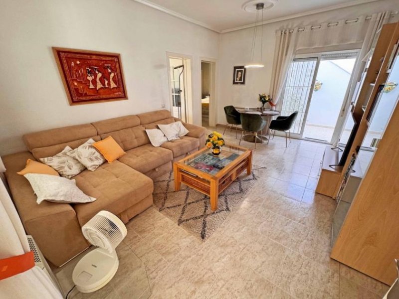 Rojales Endreihenhaus mit 3 Schlafzimmern, 2 Bädern, Dachterrasse, Klimaanlage und Gemeinschaftspool Haus kaufen