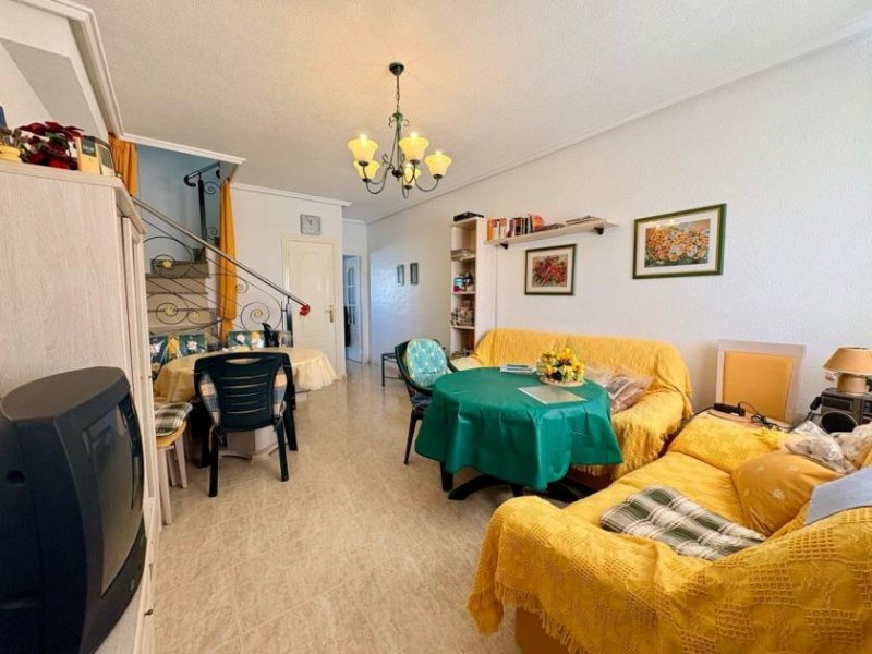 Rojales Reihenhaus mit 2 Schlafzimmern, 1 Bad, Gäste-WC und Gemeinschaftspool in der Urbanisation La Fiesta II Haus kaufen
