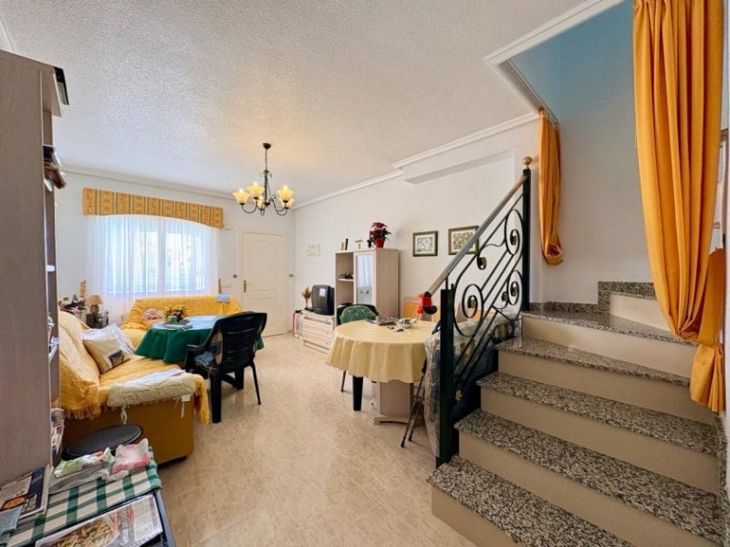 Rojales Reihenhaus mit 2 Schlafzimmern, 1 Bad, Gäste-WC und Gemeinschaftspool in der Urbanisation La Fiesta II Haus kaufen