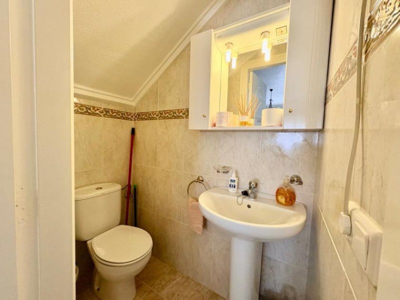Rojales Reihenhaus mit 2 Schlafzimmern, 1 Bad, Gäste-WC und Gemeinschaftspool in der Urbanisation La Fiesta II Haus kaufen