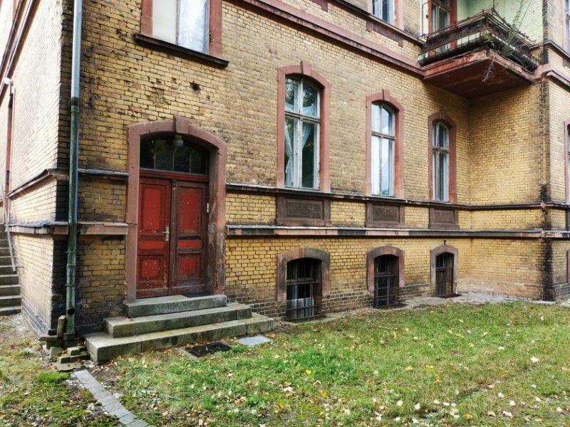 Guben Mehrfamilienhaus mit Idyllischen Grundstück und Garagen Haus kaufen