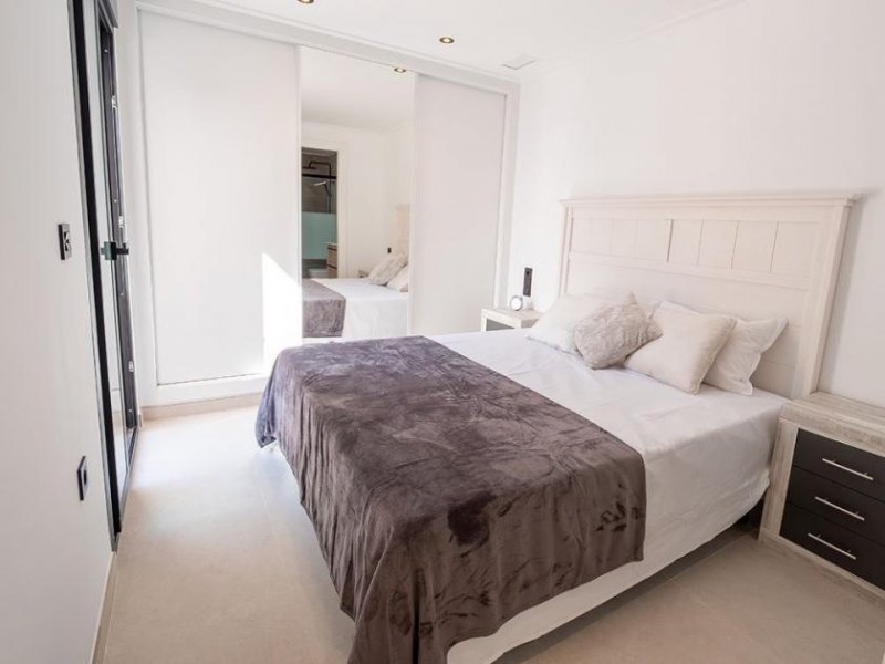 San Fulgencio Exklusive Villen mit 3 Schlafzimmern, 2 Bädern, Dachterrasse, Klimaanlage, Privatpool und Kfz-Stellplatz Haus kaufen