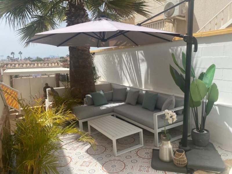 San Fulgencio Freistehende Villa mit zwei Wohneinheiten, Carport und Gemeinschaftspool in bester Lage Haus kaufen