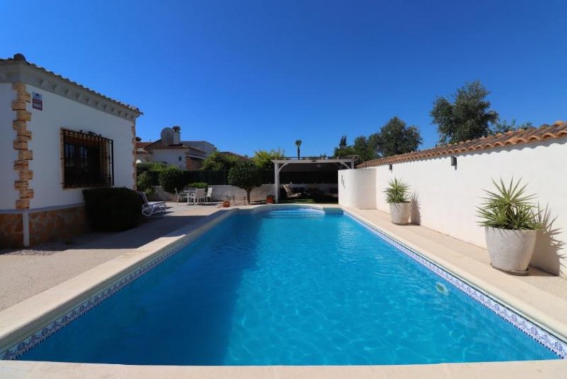 Formentera del Segura Villa mit 3 Schlafzimmern, 2 Bädern und Privatpool in Fincas de La Vega Haus kaufen
