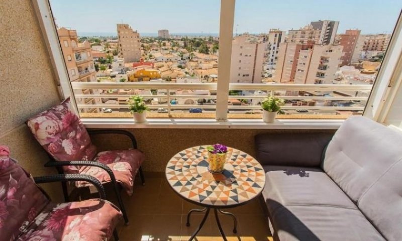 Torrevieja Appartement mit 2 Schlafzimmern, 1 Bad, Gemeinschaftspool und Meerblick Wohnung kaufen