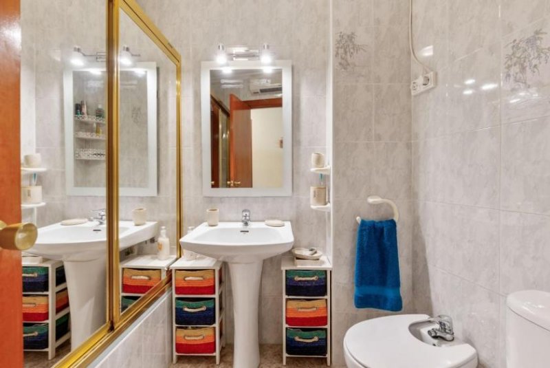 Torrevieja Appartement mit 3 Schlafzimmern, 2 Bädern und Tiefgaragenstellplatz nur 150 m vom Jachthafen und nur 400 m vom Strand Wohnung