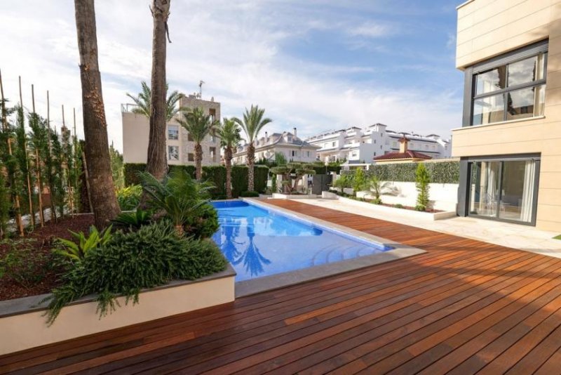 Drachhausen Luxuriöse, bezugsfertige Villa direkt am Strand Haus kaufen