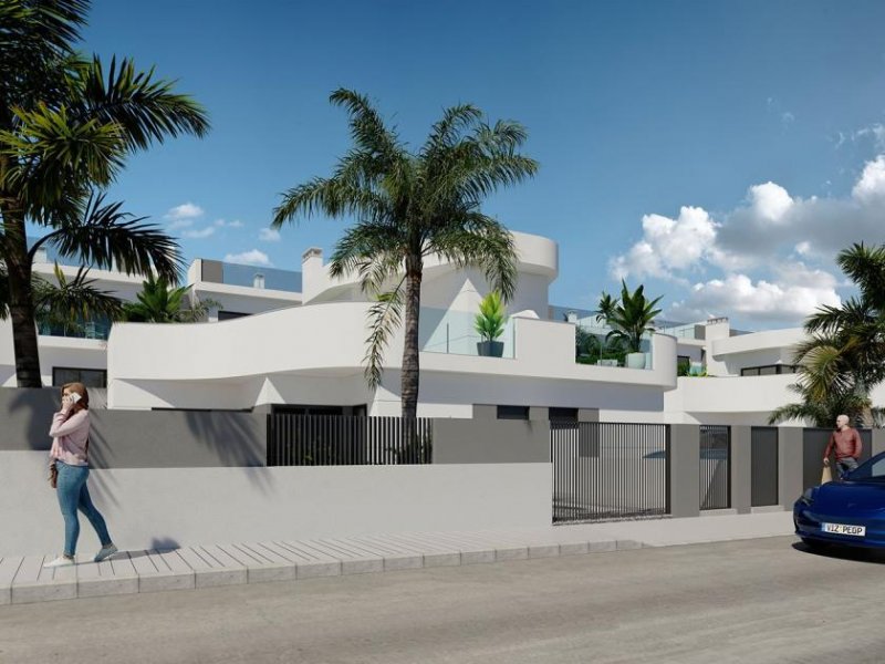 Torrevieja Charmante Doppelhaushälften in abgeschlossener Anlage mit 3 Schlafzimmern, 2 Bädern, Dachterrasse und Privatpool Haus kaufen