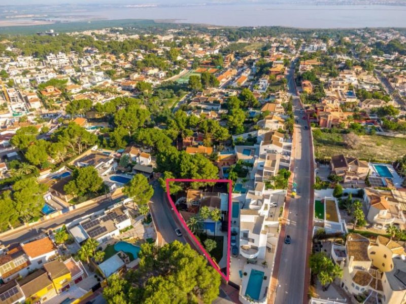 Torrevieja Freistehende Villa mit privatem Pool und großem Grundstück in Los Balcones Haus kaufen