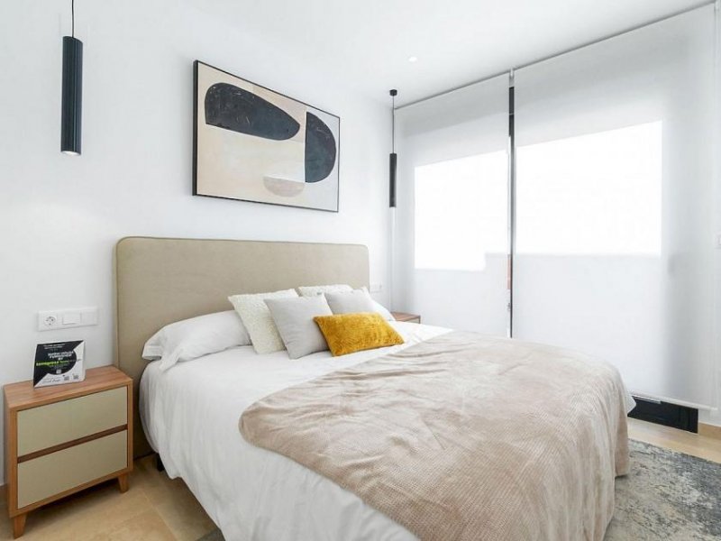 Torrevieja Neubau-Apartment/Penthouse mit Dachterrasse - Blick auf Rosa Lagune Wohnung kaufen