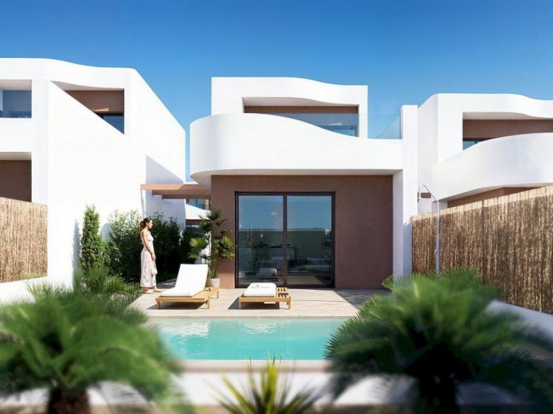 Los Montesinos Moderne Neubau-Villa mit Pool in schön gestalteter gestaltete Wohnanlage Haus kaufen