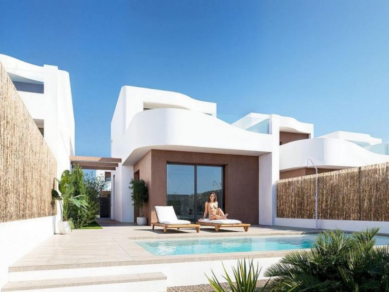 Los Montesinos Moderne Neubau-Villa mit Pool in schön gestalteter gestaltete Wohnanlage Haus kaufen