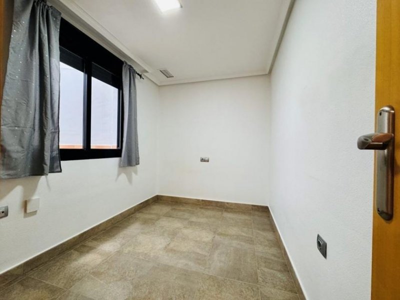 La Mata Appartement mit 2 Schlafzimmern und 1 Bad im Zentrum von La Mata nur 200 m vom Strand Wohnung kaufen